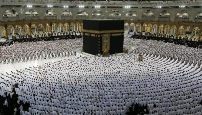 جدول أئمة الحرم المكي في رمضان