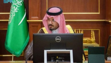 أمير المدينة يؤكد التزامه بمتابعة الجدول الزمني لتنفيذ مشاريع المحافظات
