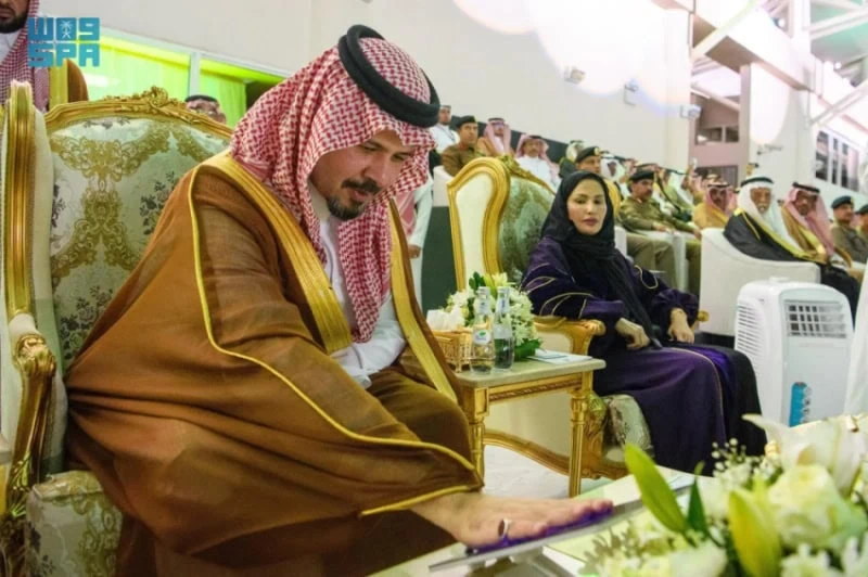 أمير المدينة يشرف على حفل تخريج الدفعة الحادية والعشرين من طلاب جامعة طيبة