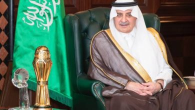 أمير تبوك يستقبل فريق نيوم الرياضي ويرحب بتتويجهم في الصعود إلى...