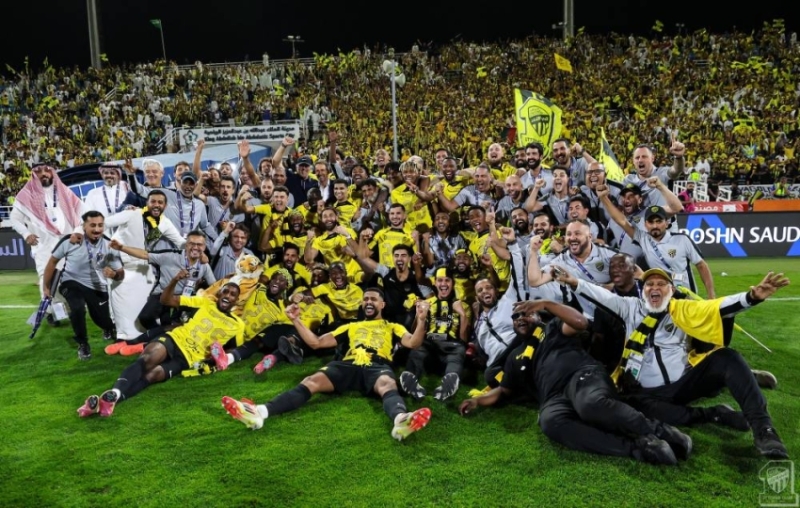 احتفالات متواصلة في الاتحاد بمناسبة الدوري والتتويجات الرسمية الأخرى