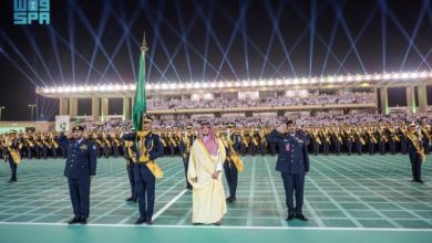 الأمير عبدالعزيز بن سعود يحتفل بتخرج 1935 طالبًا في مناسبة استثنائية