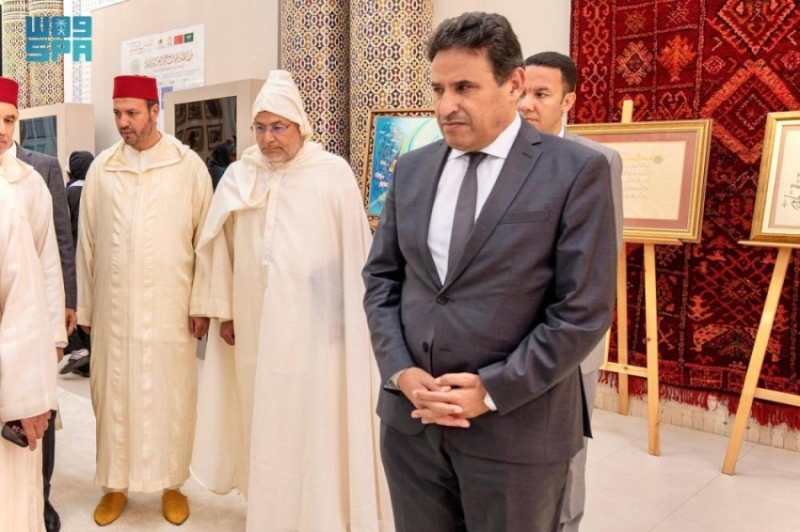 الكاتب العام لولاية جهة مراكش يزور معرض 'جسور' ويعلن عن...