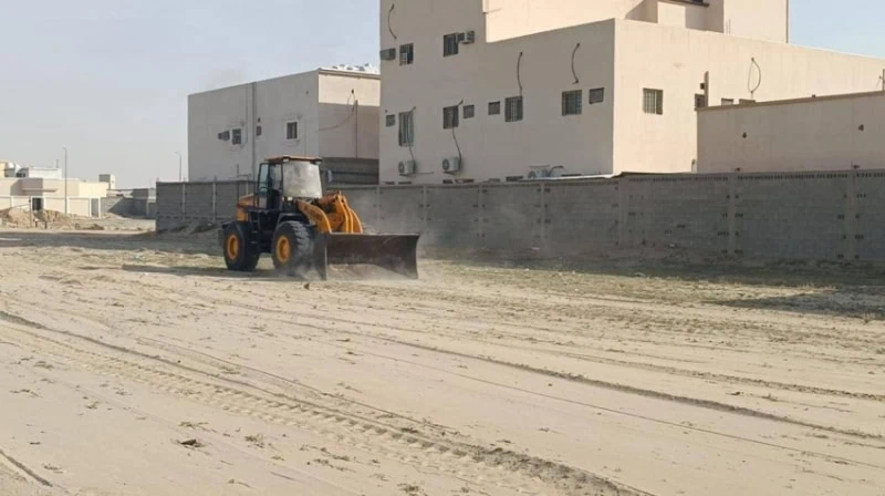 النعيرية تنجز إزالة 26,000 متر مكعب من الأنقاض والمخلفات