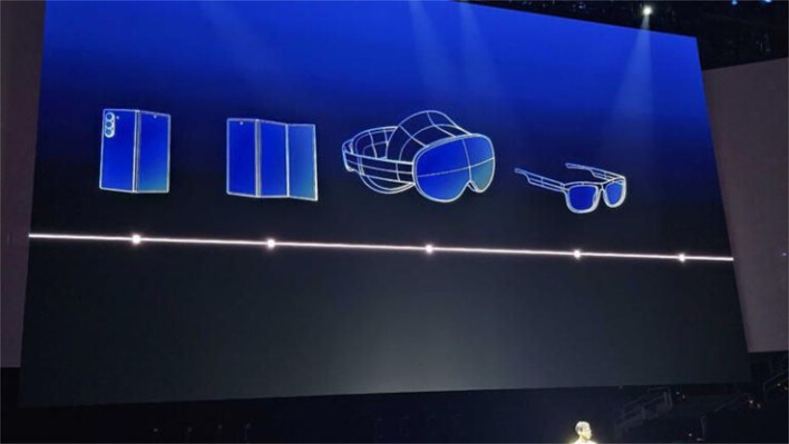سامسونج تشير إلى منافس محتمل لهاتف Huawei Mate XT المرتقب في وقت لاحق من العام الجاري
