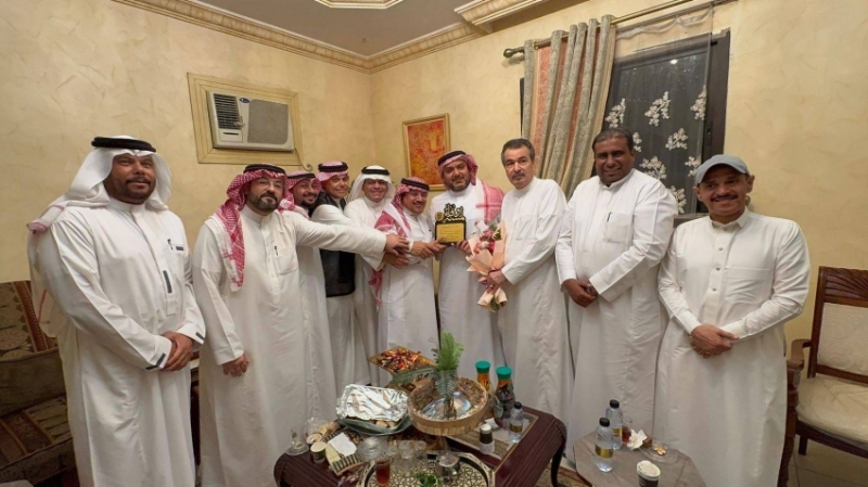 فرقة 'لمسة وفاء' تستعرض دعمها الشخصي للزميل الحداد