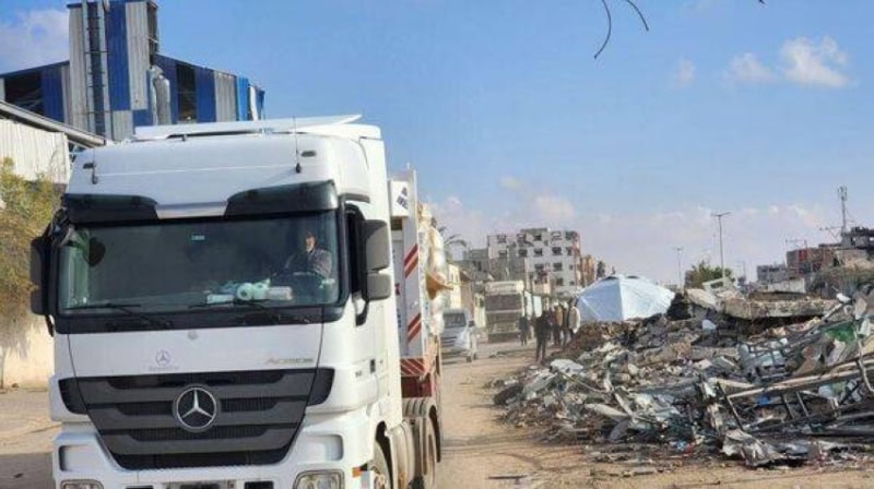 مبتكر فلسطيني يطور موقداً يستخدم كميات ضئيلة من الحطب لمواجهة أزمة الغاز