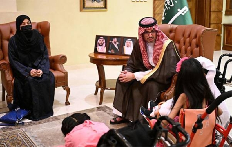 محافظ جدة يستعرض تقرير الدفاع المدني وخدمات ذوي الإعاقة