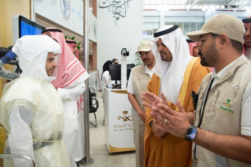 نائب أمير منطقة مكة يطلع على تقدم الأعمال في مشروعات متنوعة
