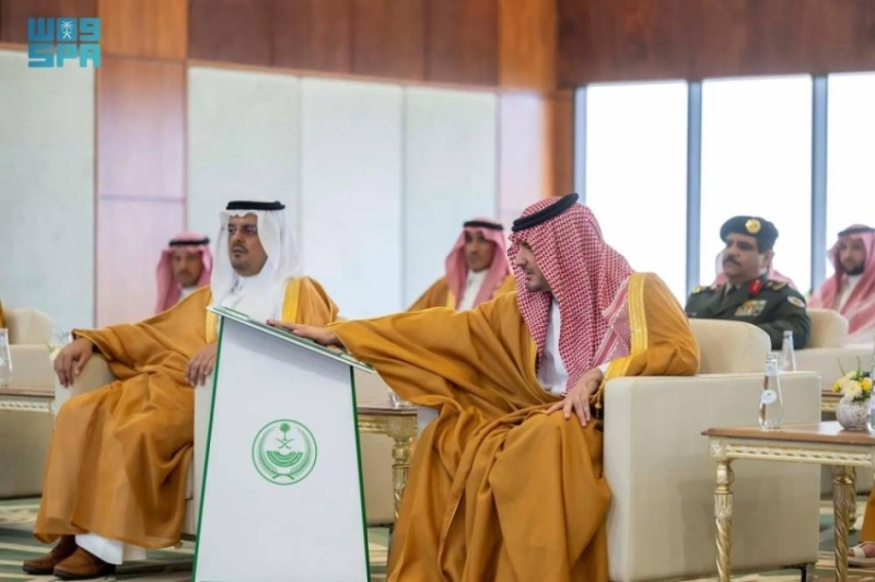 وزير الداخلية يطلق مجموعة من المشاريع الجديدة في منطقة...