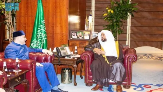 وزير الشؤون الإسلامية يستقبل نائب رئيس الإدارة الدينية لمسلمي روسيا الاتحادية" إعادة صياغة: "وزير الشؤون الإسلامية يستضيف نائب رئيس الإدارة الدينية لمسلمي روسيا الاتحادية
