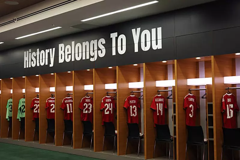 أبعاد التجربة: 12 معارًا من الأهلي يبحثون عن الهوية في وجه التحدي