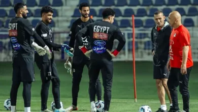 أداء حراس المرمى في مباراة منتخب مصر ضد أوزبكستان: التركيز على أحمد الشناوي ودكة البدلاء