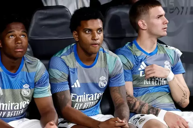 أزمة الجبهة اليمنى لريال مدريد وتأثيرها على الأداء