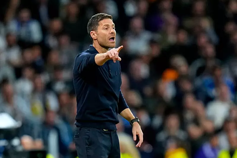 أزمة هجومية تهدد ريال مدريد: تحليل موقف أرنولد وكورتوا أمام إلتشي