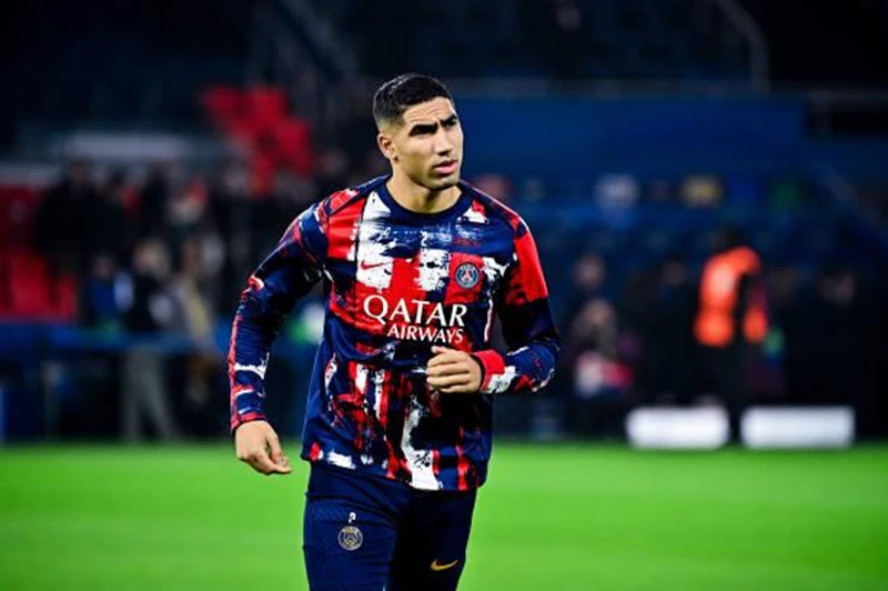 أشرف حكيمي: رحلة وصوله إلى قمة الكرة الإفريقية وتجاوز التحديات