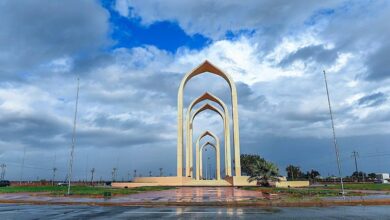 أمانة تبوك تعزز جاهزيتها لموسم الأمطار من خلال صيانة شبكات تصريف المياه