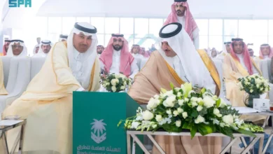 أمير الشرقية يفتتح الجسر البحري الرابط بين صفوى ورأس تنورة