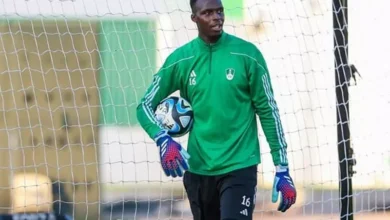 أهلي جدة يبدأ محادثات جدية لتجديد عقد ميندي