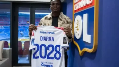 أولمبيك ليون يحافظ على حارس مرماه المالي لاسين ديارا بتجديد عقده