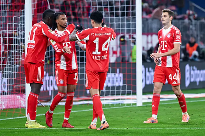 أوليسيه يتألق في قيادة بايرن ميونخ للفوز العريض على فرايبورج