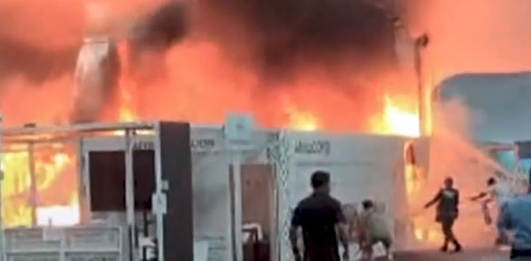 إجلاء مؤتمر المناخ كوب 30 إثر حريق كبير يهدد السلامة العامة