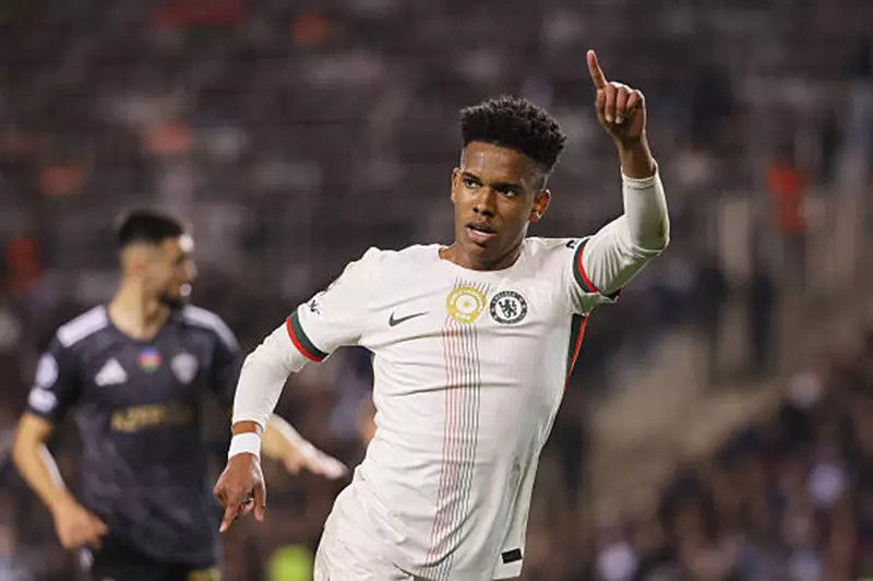 إستيفاو في طريقه للنجومية: كيف خطفه تشيلسي من برشلونة؟