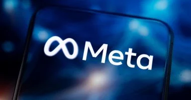 اتهام ميتا بتدريب الذكاء الاصطناعي على محتوى إباحي: رد الشركة وتحليل الآثار المحتملة
