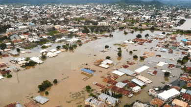 ارتفاع حصيلة ضحايا الفيضانات والانهيارات الأرضية في فيتنام إلى 55 قتيلاً