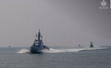 استراتيجيات الدفاع والأمن في مناورات تمرين "الموج الأحمر 8" بقاعدة الملك فيصل البحرية