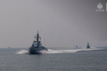 استراتيجيات الدفاع والأمن في مناورات تمرين "الموج الأحمر 8" بقاعدة الملك فيصل البحرية