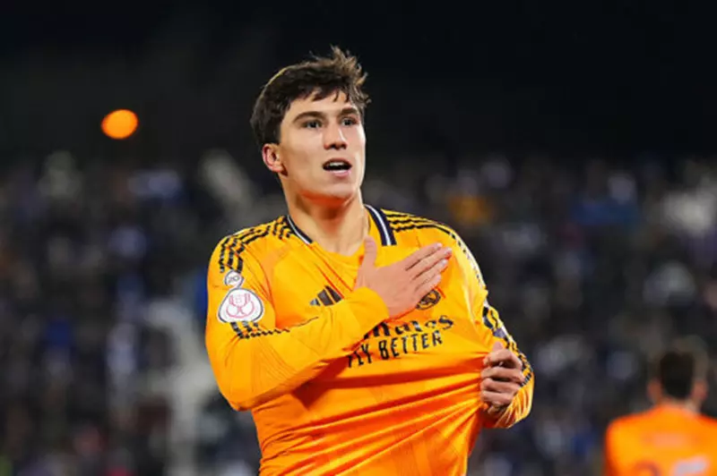 استكشاف العروض الإيطالية لجونزالو جارسيا بعد اهتمام الأندية الإنجليزية