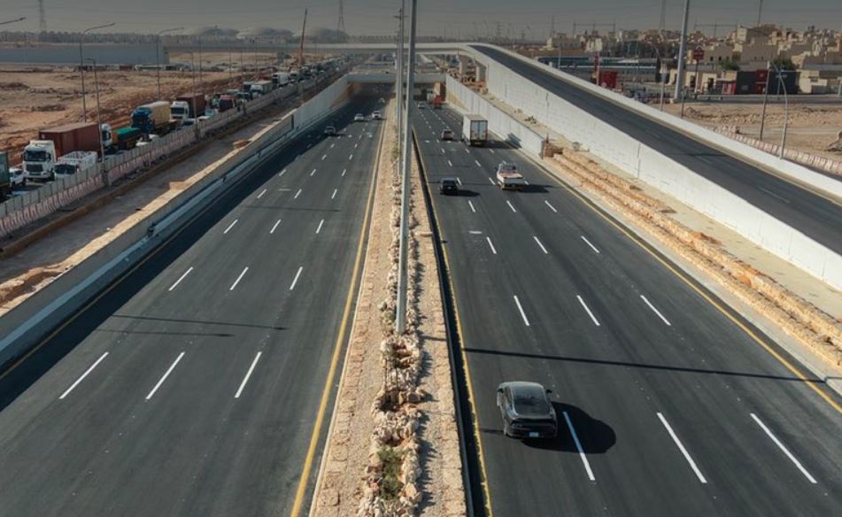 افتتاح جزئي لتقاطع ديراب مع طريق النفود من قبل أمانة الرياض
