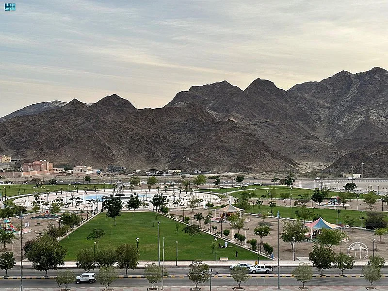 اكتشاف جمال الطبيعة: متنزهات وحدائق نجران خلال إجازة الخريف