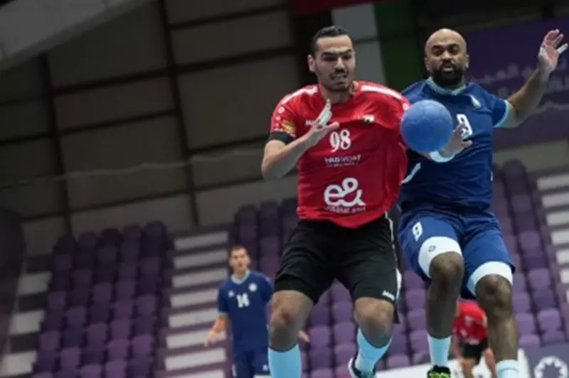 الأهلي يتوج بالسوبر المصري لكرة اليد بقيادة ديفيز بعد انتصاره على سموحة