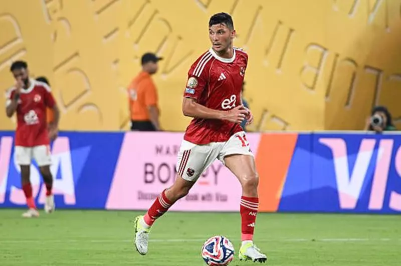 الاستقرار في الأهلي: أشرف داري يواجه الشائعات بثقة