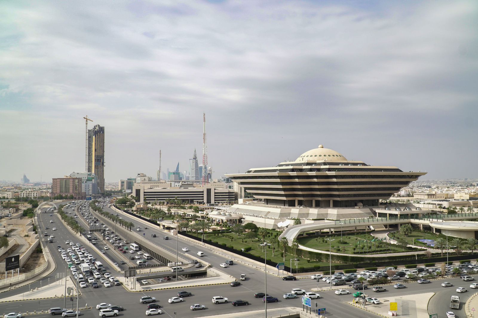 التحول الرقمي: نجاح الداخلية في جوائز الحكومة الرقمية لخدمات المركبات والقيادة