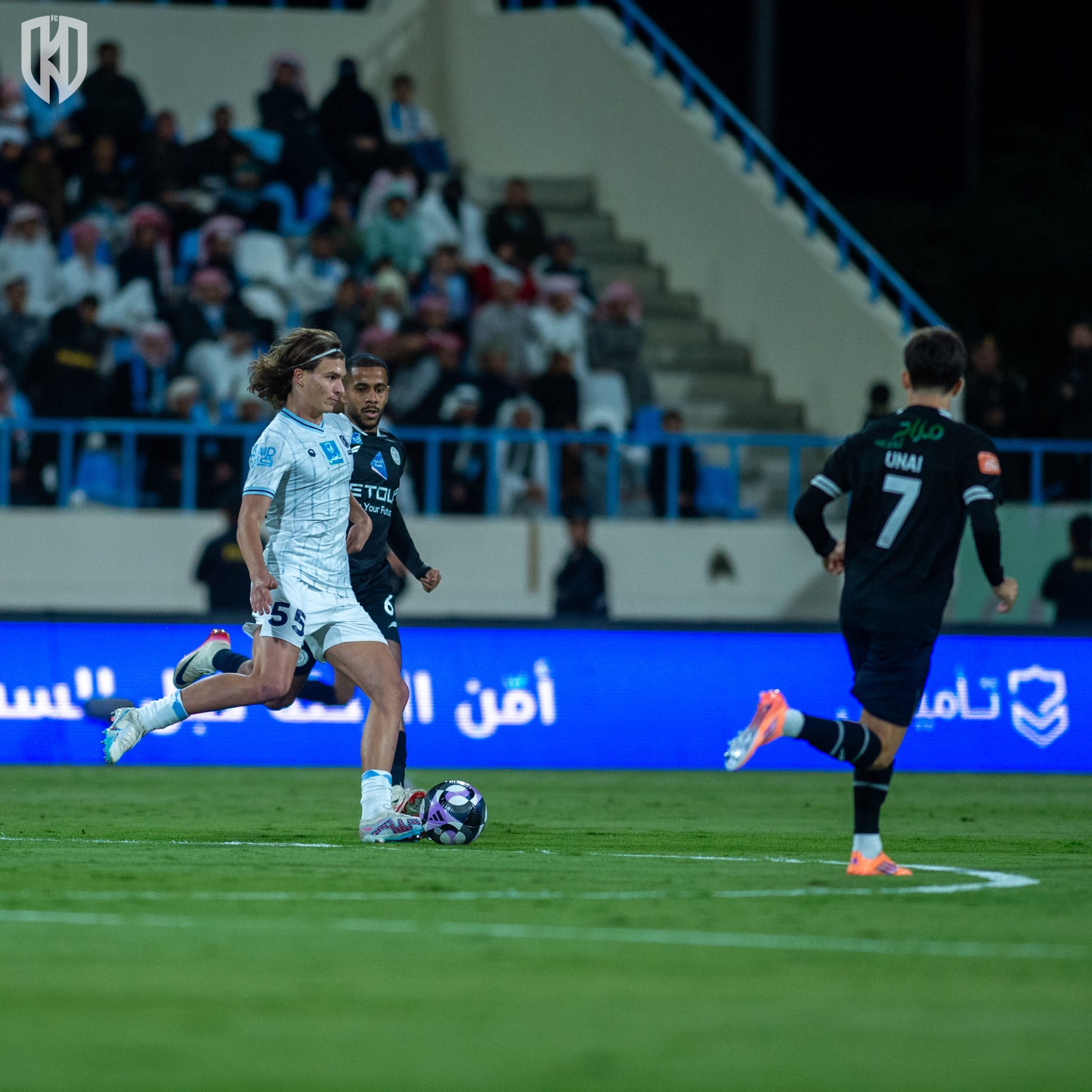 التعادل الإيجابي: ملخص مباراة الأخدود والشباب وتحليل الأداء