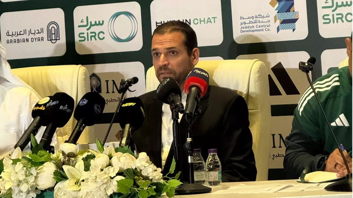 المدير الرياضي للأهلي يكشف تصريحات نارية حول التحكيم ومستقبل الفريق