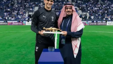 الهلال السعودي يقدم هدية قيمة لياسين بونو تكريمًا لتتويجه بالأفضل في أفريقيا
