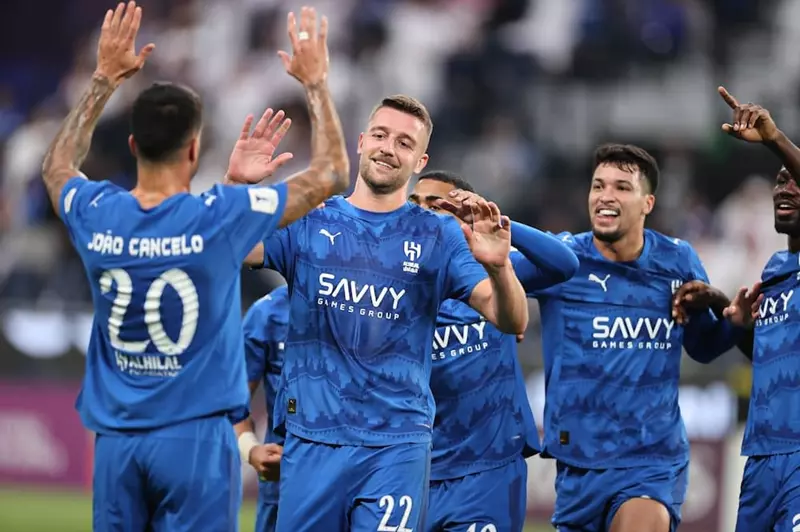 الهلال السعودي ينطلق بالفوز الرباعي على الشرطة العراقي في قمة آسيا