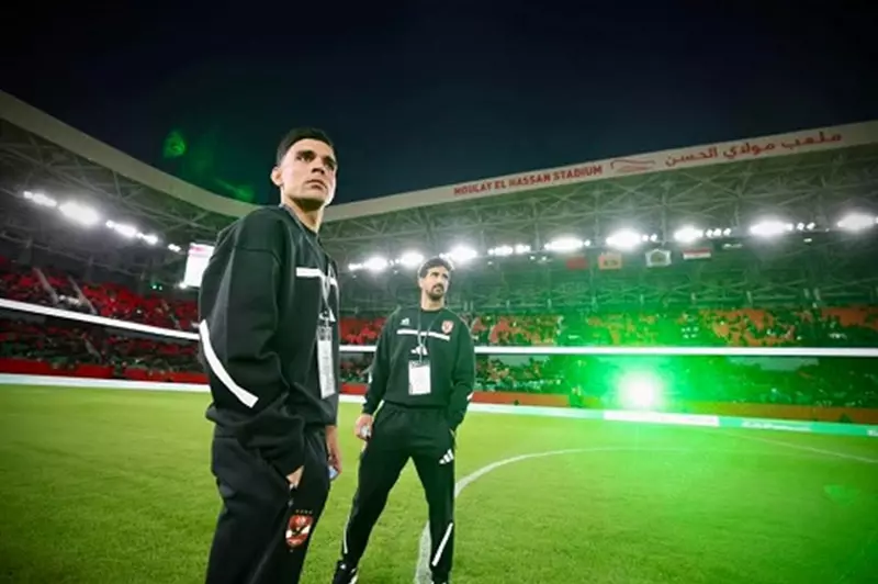 بعد التعادل مع الجيش الملكي: الأهلي يوافق على بقاء ثلاثي الفريق في المغرب