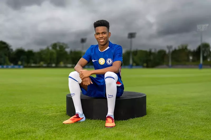 تأثير تألق إستيفاو على استراتيجيات التعاقدات في ريال مدريد