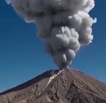 تأثير رماد بركان "هايلي غوبي" الإثيوبي على حركة الطيران في الهند