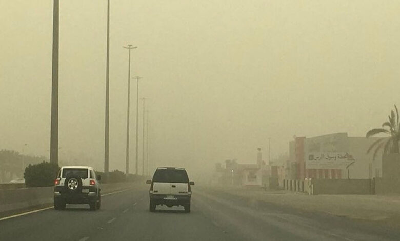 تأثيرات الأتربة المثارة على صحة سكان منطقة تبوك حتى السادسة مساءً