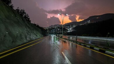 تحذيرات أمنية من أمطار غزيرة في منطقة الباحة وتأثيراتها المحتملة