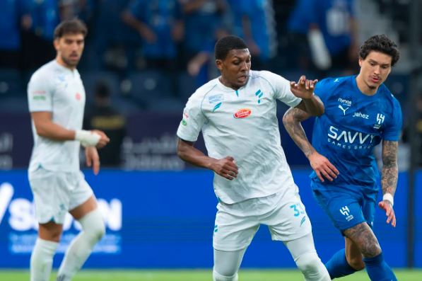 تحليل أداء الهلال في مواجهة الفتح بدوري روشن: انتصار جديد أم مجرد حظ؟