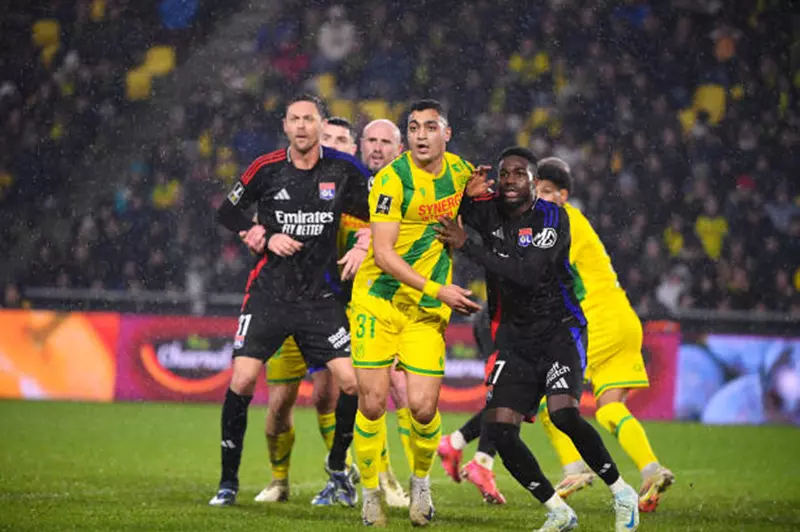 تحليل أداء مصطفى محمد في مواجهة ليون: الأرقام والتطلعات.