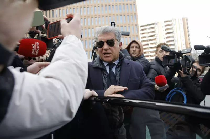 تحليل تأثير هوس ريال مدريد ببرشلونة على قرارات الحكام