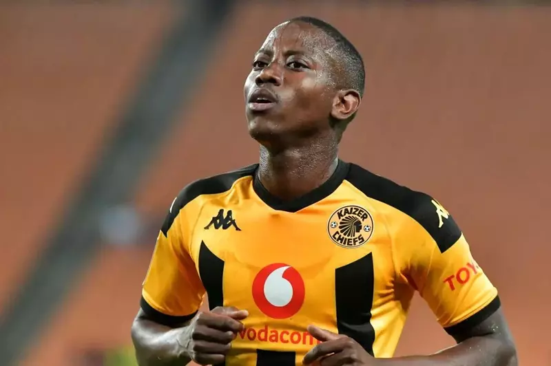 تحليل عميق لمواجهة الزمالك وكايزر تشيفز: توقعات وآراء اللاعبين